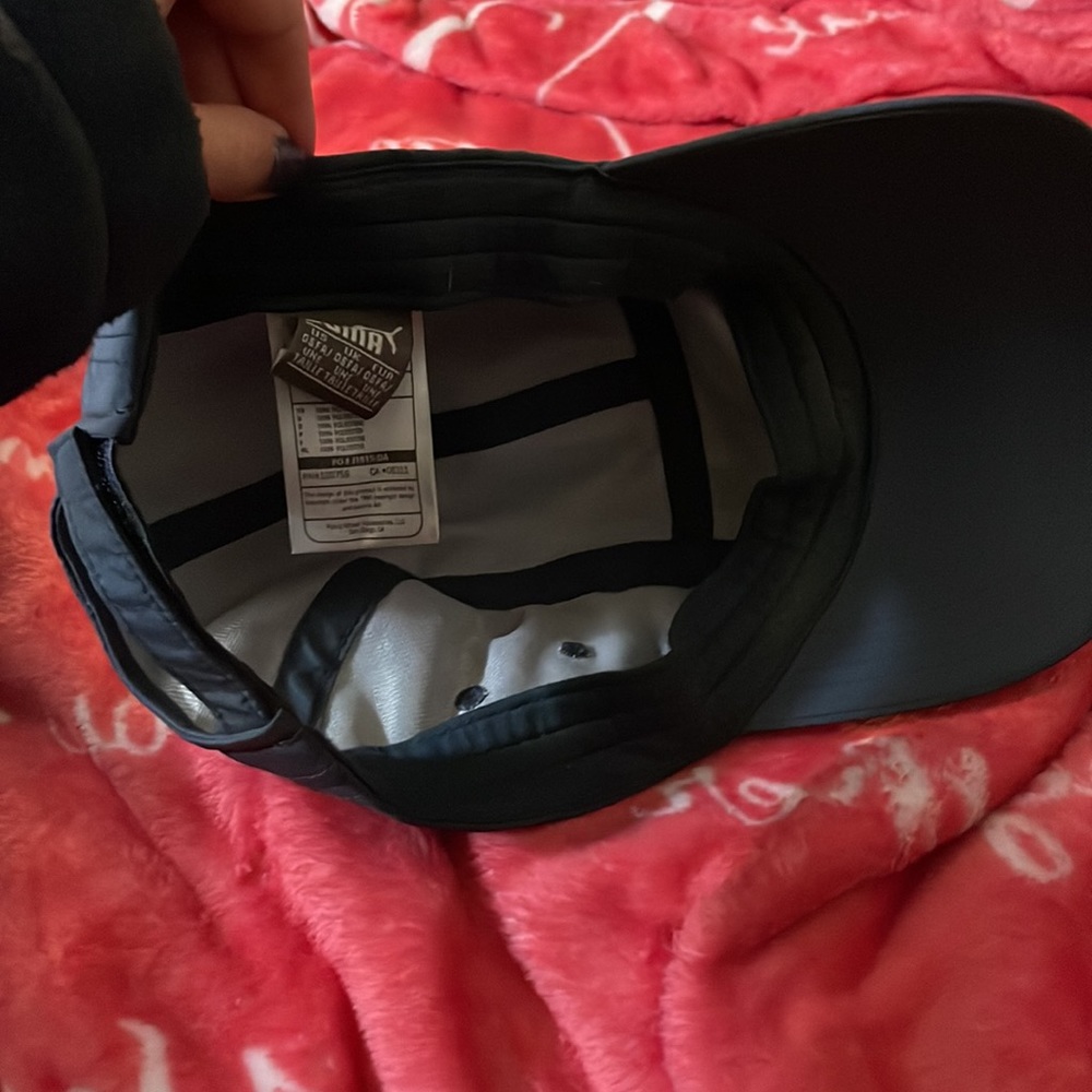 Puma hat - Picture 2 of 4